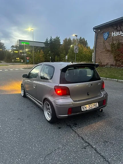 Toyota Yaris 2005 photo 5