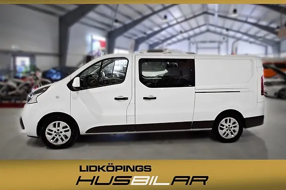 Nissan Nv300 2022 photo 2