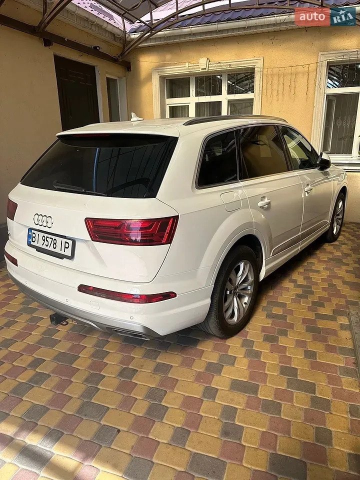 Audi Q7 2018 photo 5