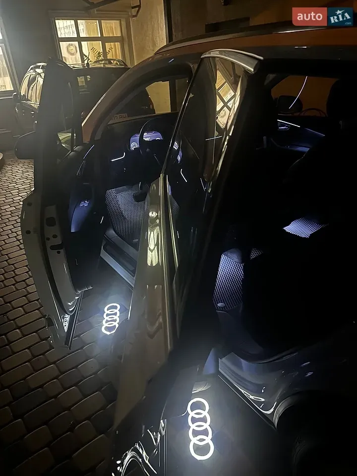 Audi Q7 2018 photo 3
