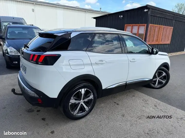 Peugeot 3008 2017 photo 2