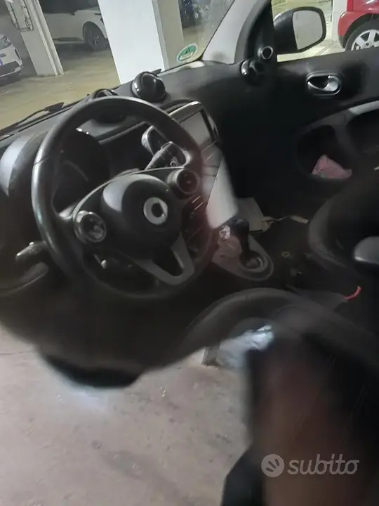 Smart Fortwo 2024 photo 5