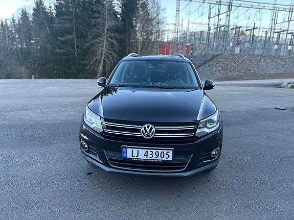 Volkswagen Tiguan 2012 photo 2