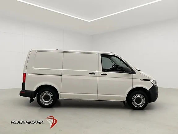 Volkswagen Transporter 2021 photo 2