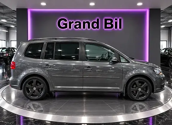Volkswagen Touran 2012 photo 3