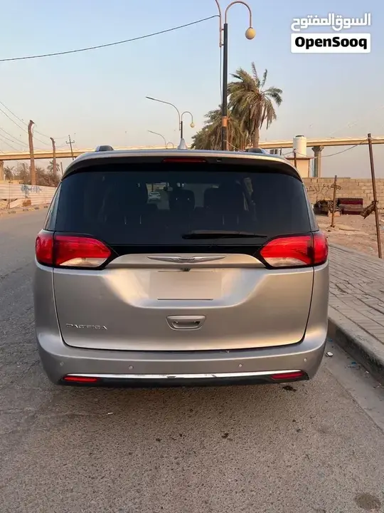 Chrysler Pacifica 2020 photo 3