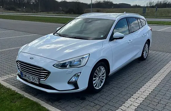 Ford Focus 2019 photo 2