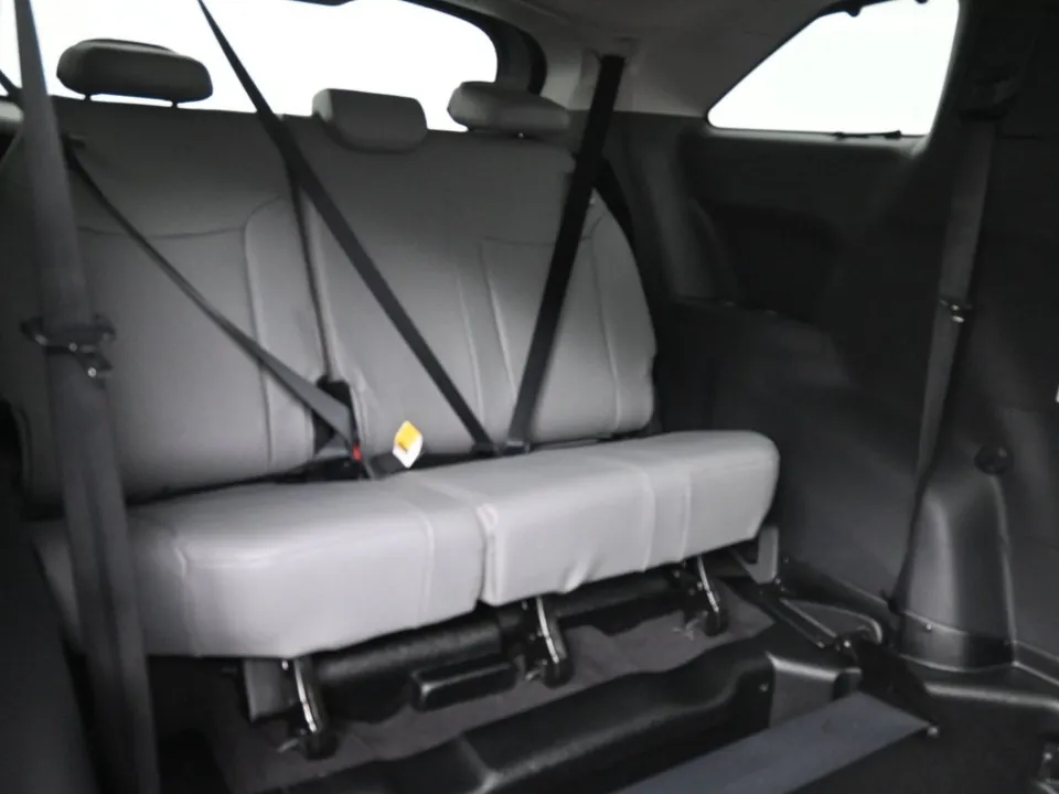 Toyota Sienna 2026 photo 5