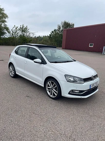 Volkswagen Polo 2015 photo 2