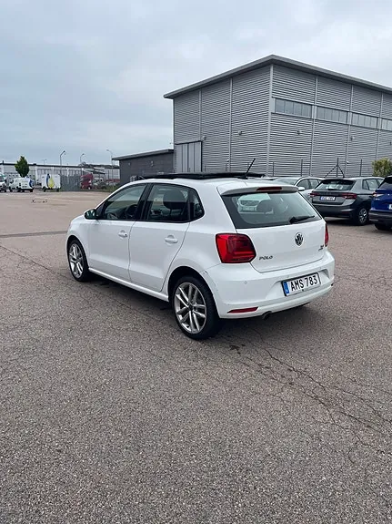Volkswagen Polo 2015 photo 4