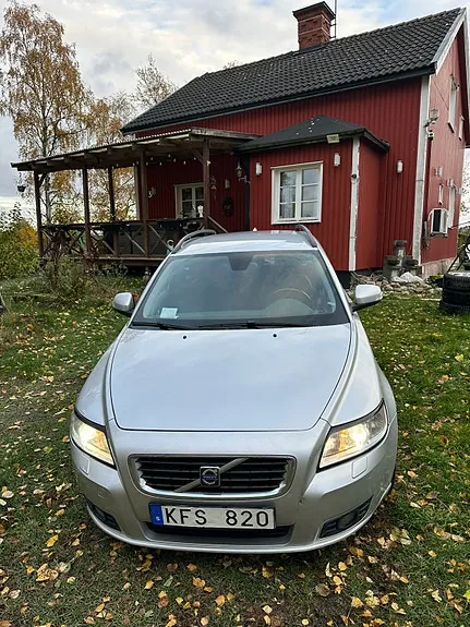 Volvo V50 2010 photo 3