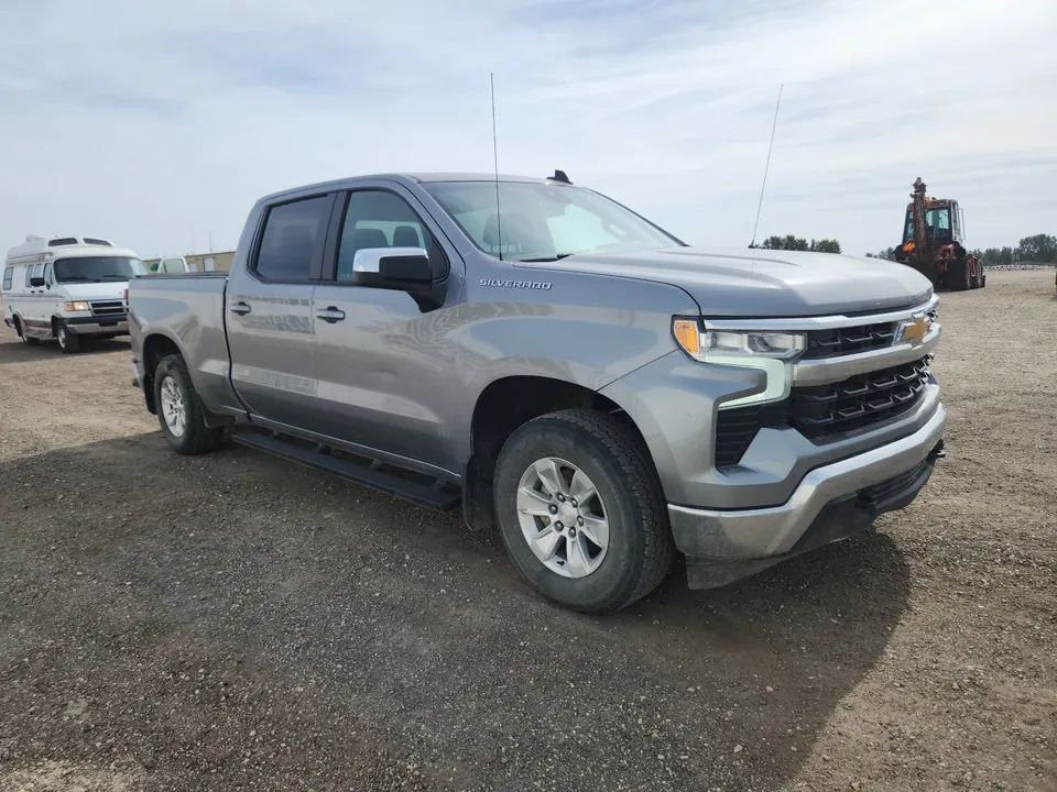 Chevrolet Silverado 1500 2023 photo 2