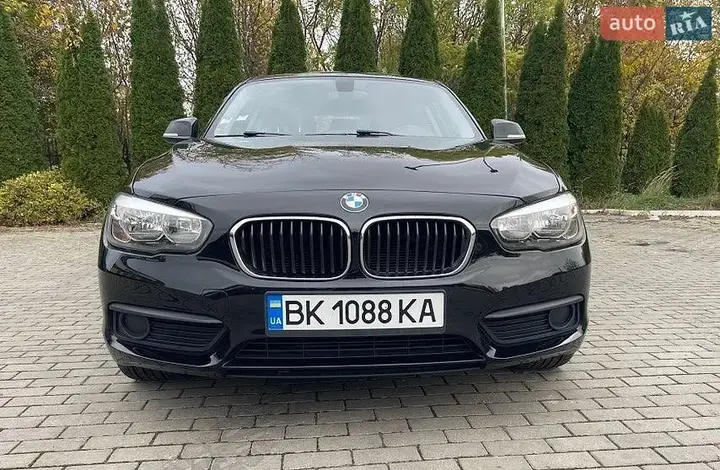 BMW 1 Series 2016 photo 2