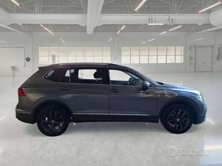 Volkswagen Tiguan Allspace 2022 photo 3