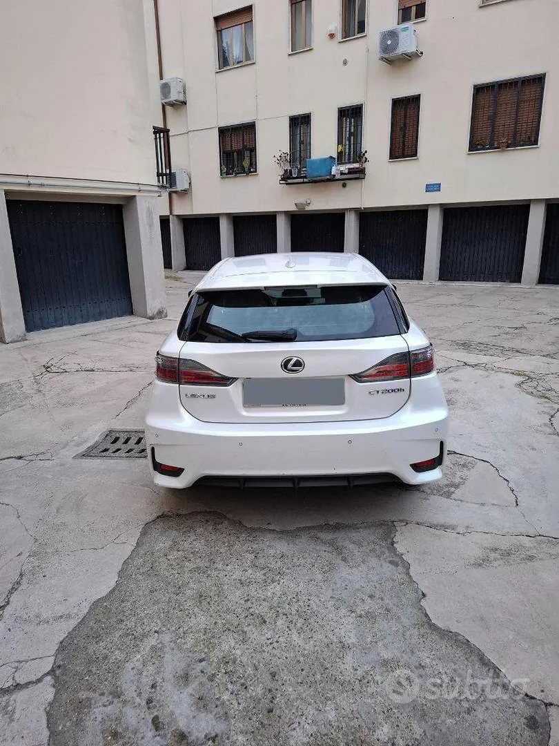 Lexus Ct 2015 photo 4