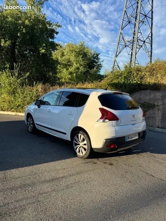 Peugeot 3008 2015 photo 2