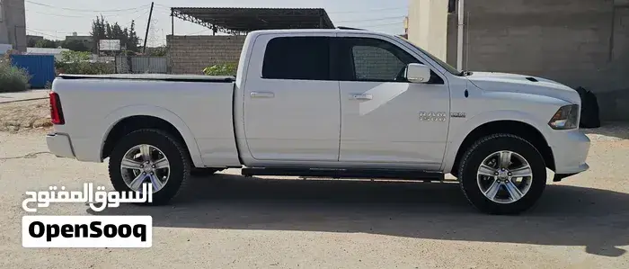 Dodge Ram 1500 2013 photo 3