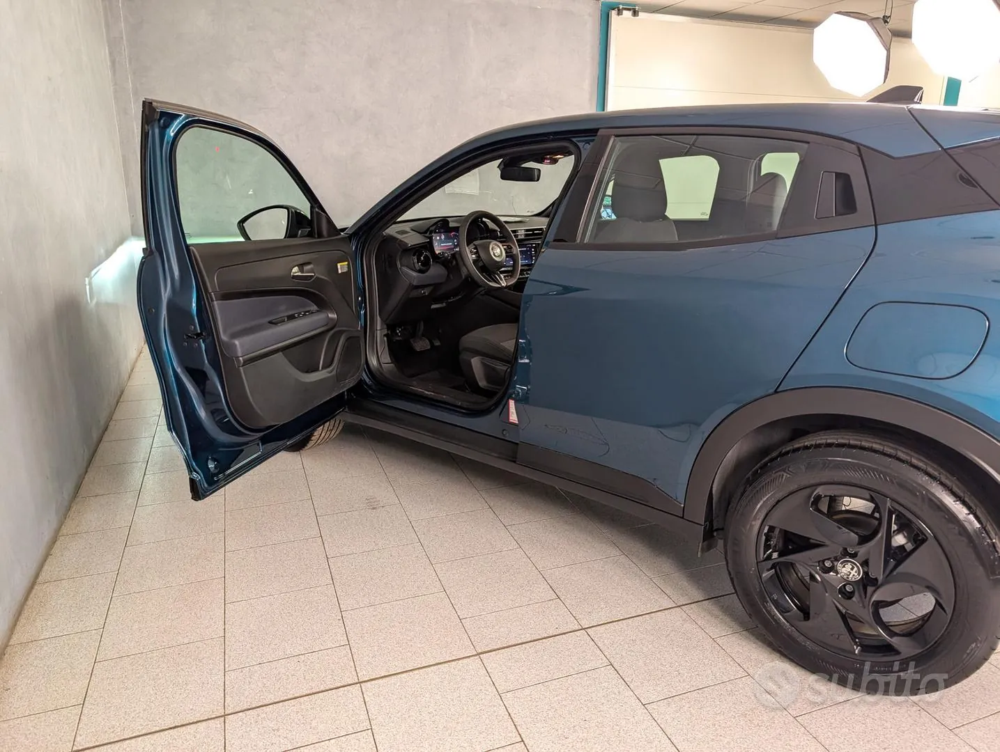 Alfa Romeo Junior 2025 photo 4