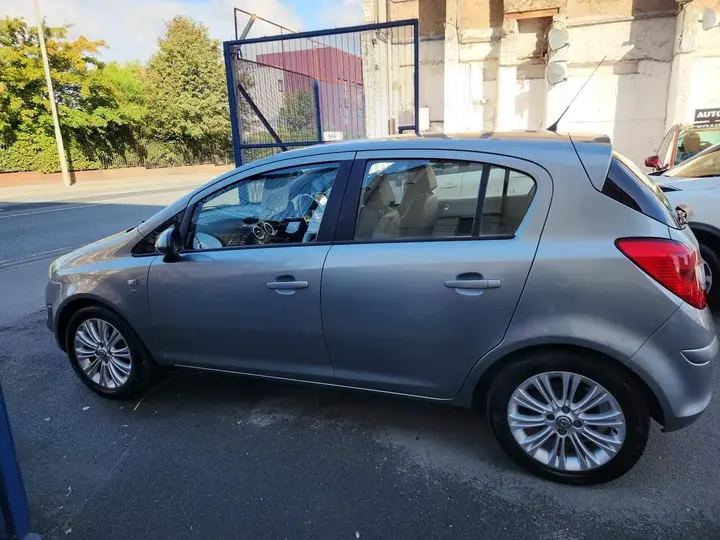 Vauxhall Corsa 2014 photo 5