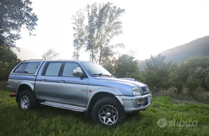 Mitsubishi L200 2000 photo 3