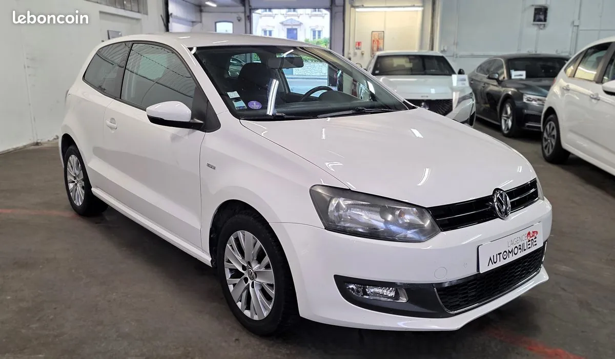 Volkswagen Polo 2013 photo 2