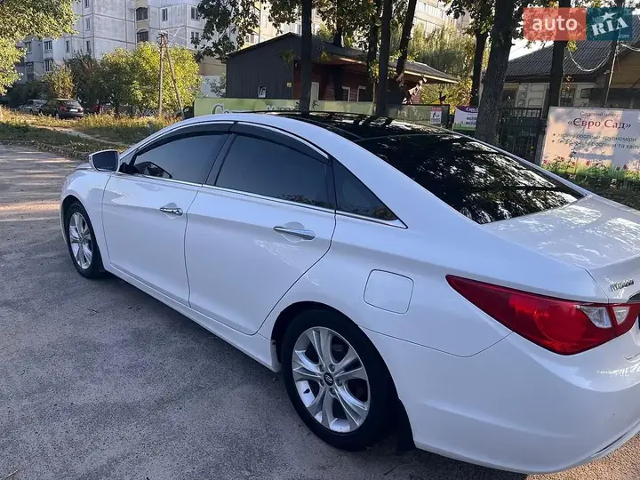 Hyundai Sonata 2012 photo 3