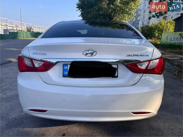 Hyundai Sonata 2012 photo 4