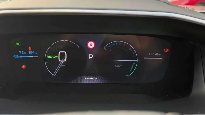 Peugeot E-2008 2024 photo 4