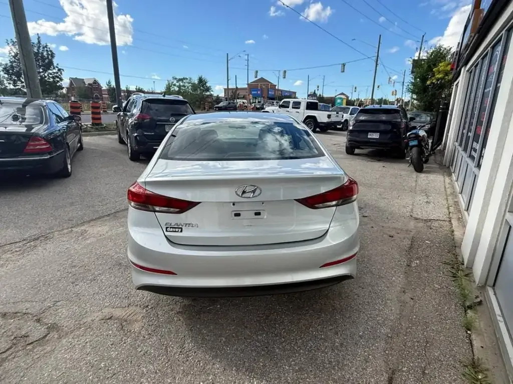 Hyundai Elantra 2017 photo 3
