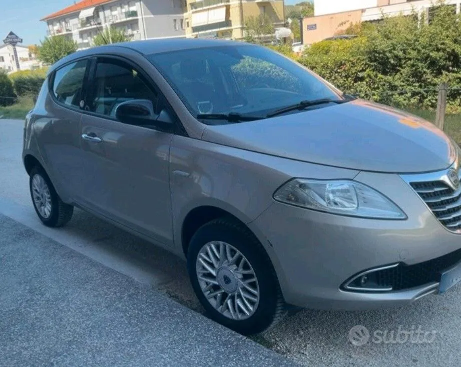 Lancia Ypsilon 2014 photo 3