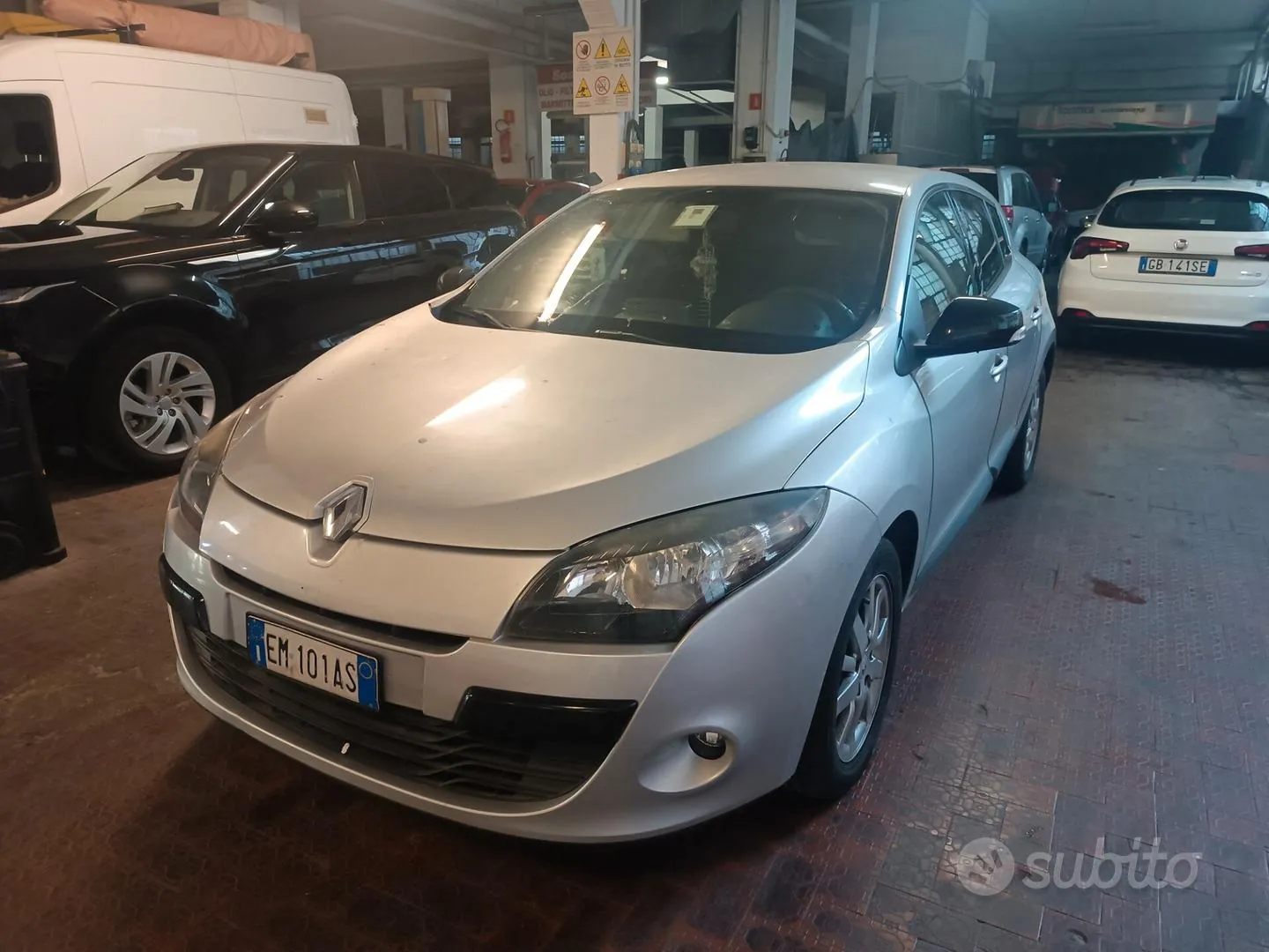 Renault Megane 2012 photo 2