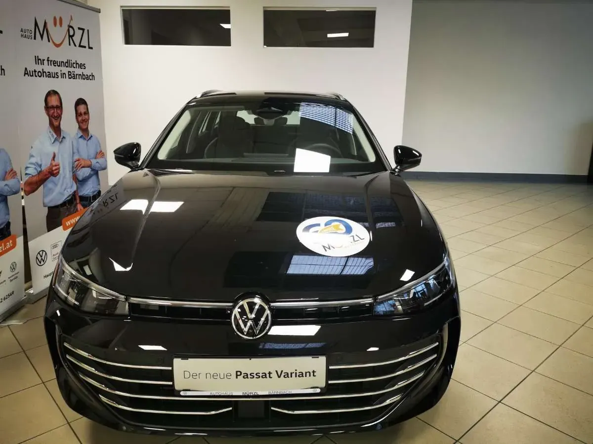 Volkswagen Passat 2024 photo 2