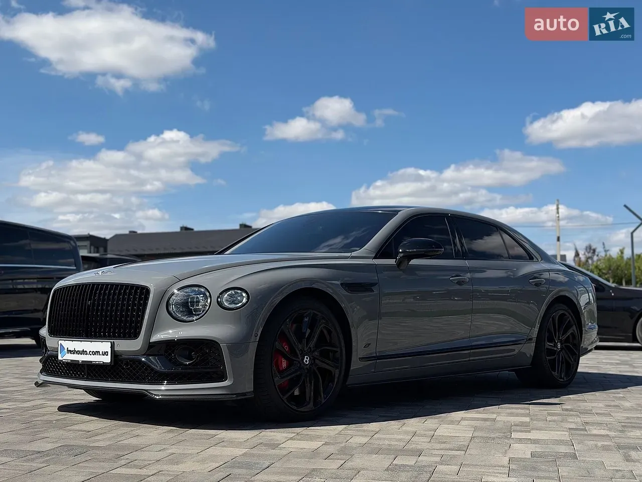 Bentley Flying Spur 2023 photo 4