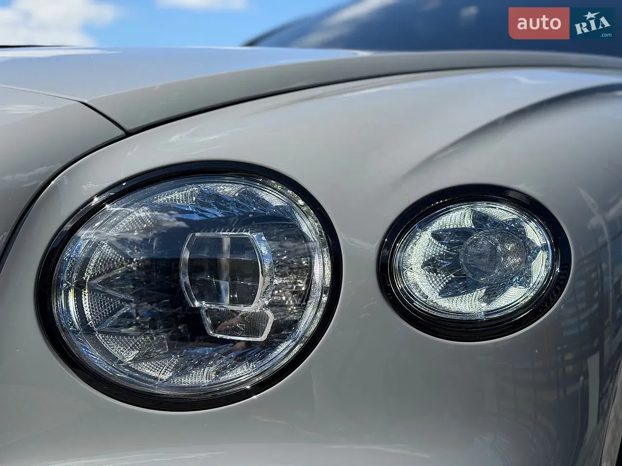 Bentley Flying Spur 2023 photo 5