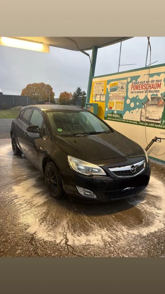 Opel Astra J