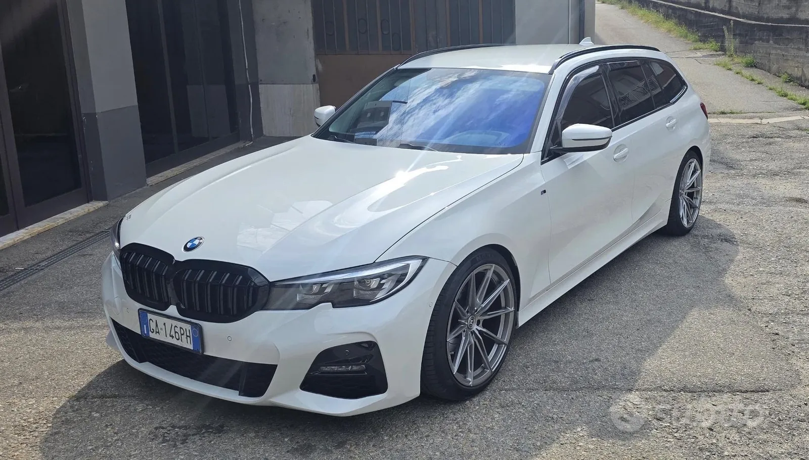 BMW 320D Touring Msport 2020 photo 3