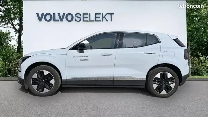 Volvo Ex30 2026 photo 2