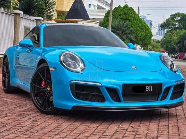 Porsche 911