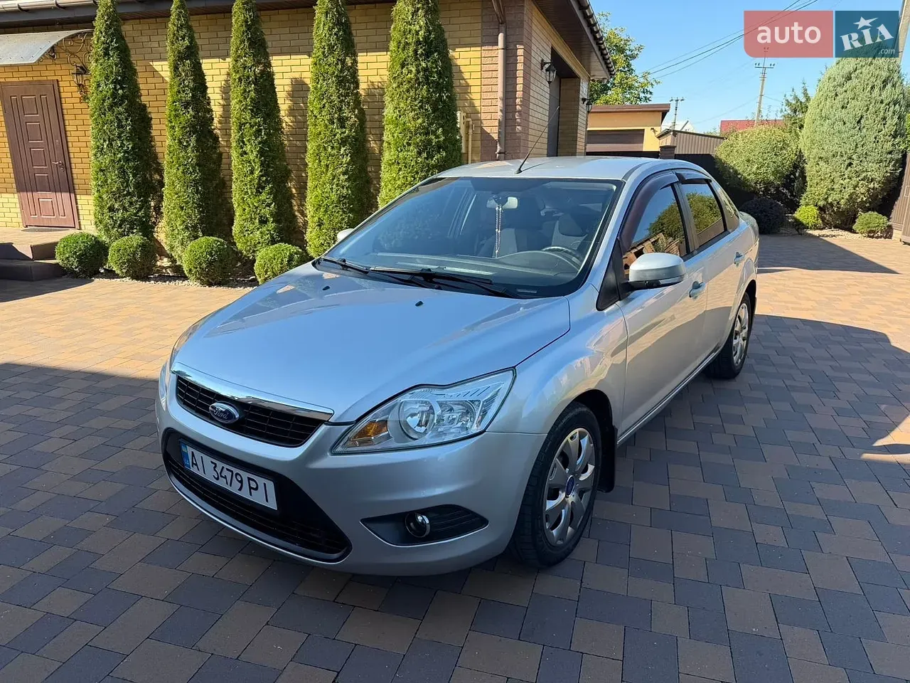 Ford Focus 2010 photo 2
