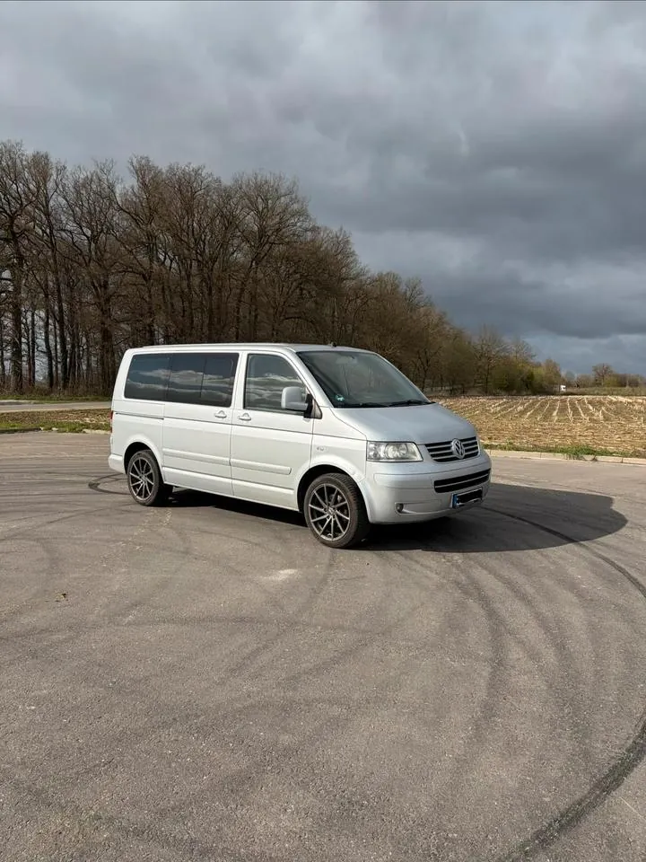 Volkswagen T5