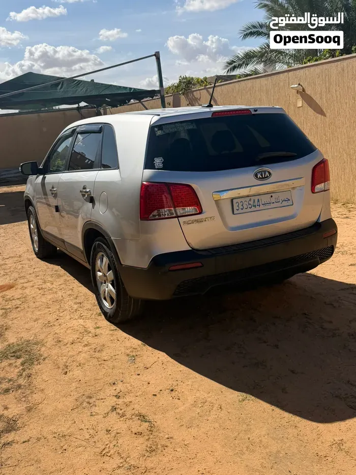 Kia Sorento 2012 photo 4