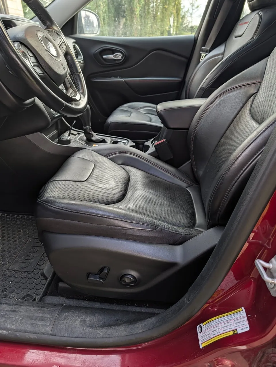 Jeep Cherokee 2021 photo 4
