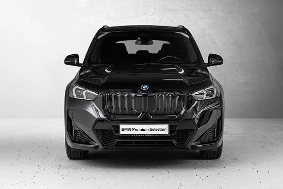 BMW Ix1 2023 photo 3