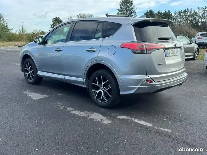 Toyota Rav4 2016 photo 4