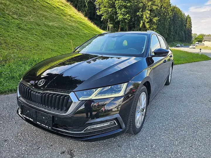 Skoda Octavia Combi 2020 photo 3
