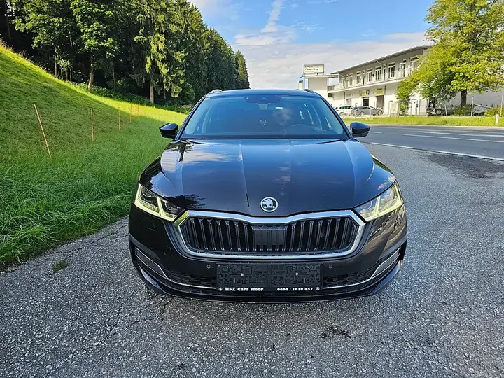 Skoda Octavia Combi 2020 photo 2
