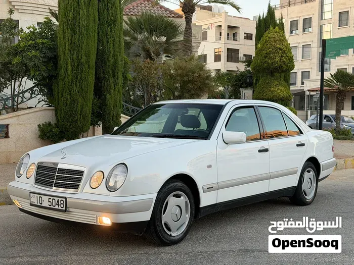 Mercedes-Benz E-Class 1996 photo 2