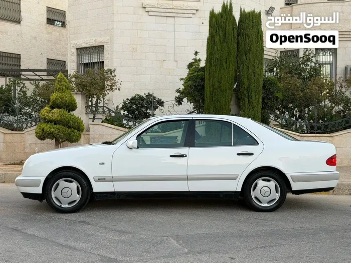 Mercedes-Benz E-Class 1996 photo 3