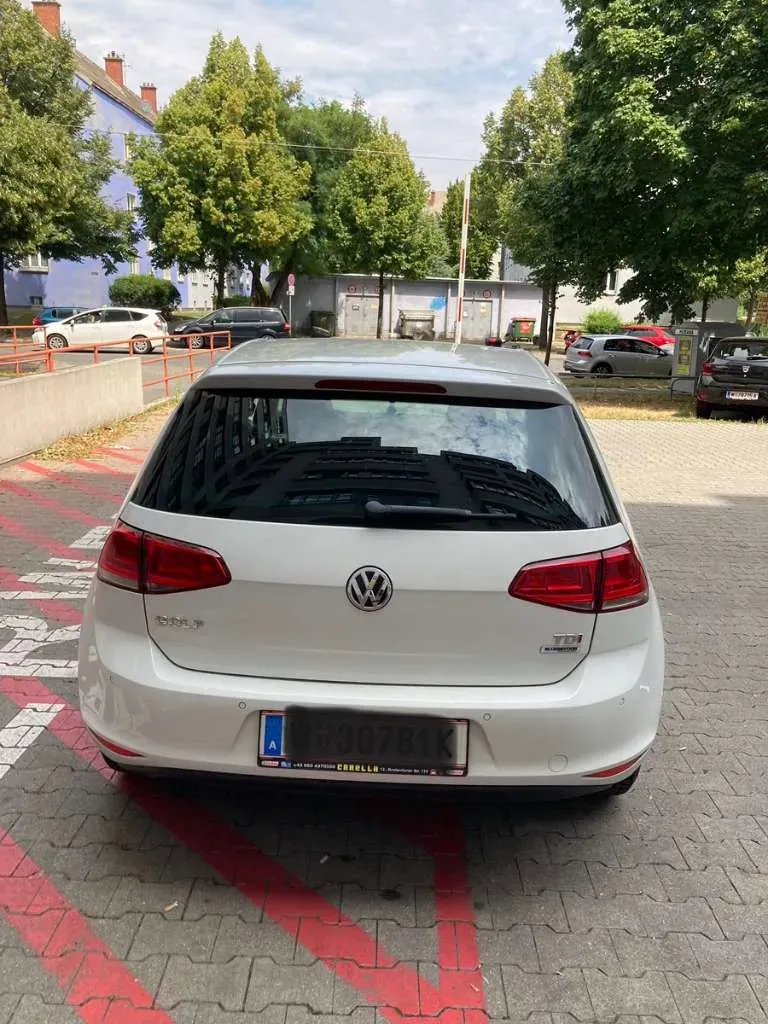 Volkswagen Golf 2015 photo 2