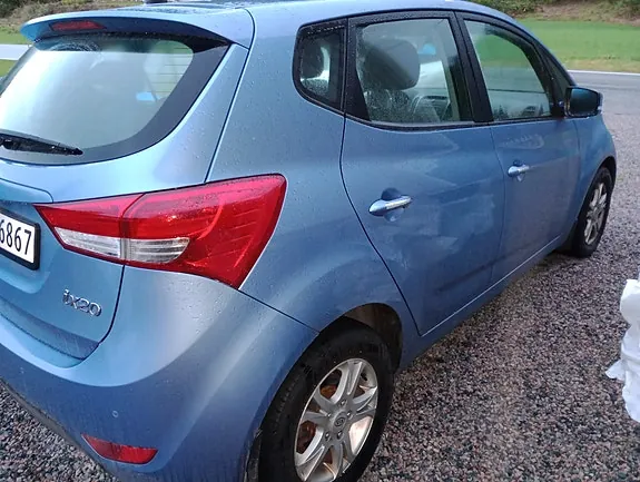 Hyundai Ix20 2011 photo 2